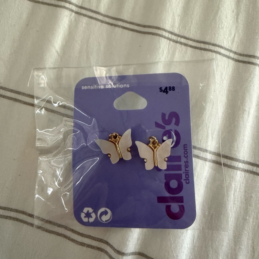 Claire's Gold Hoop Earrings